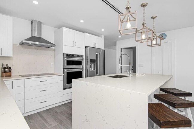 Building Photo - 27133 Edenbridge Ct