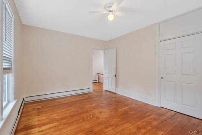 Building Photo - 206 E Genesee St