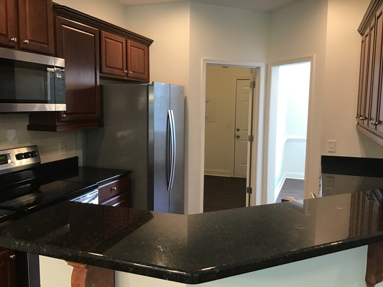 Building Photo - 307 Brighton Woods Dr