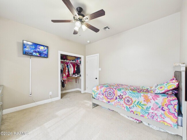 Building Photo - 430 Planters Row