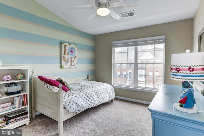 Building Photo - 20024 Northville Hills Terrace