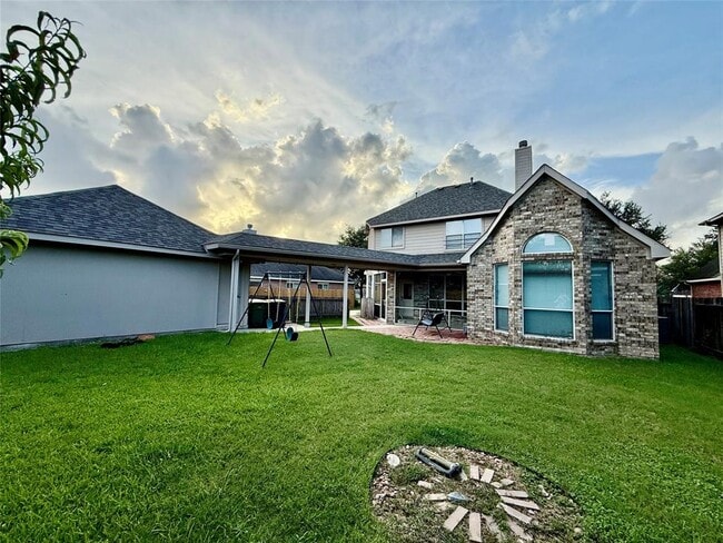 Building Photo - 10204 Dawn Brook Dr