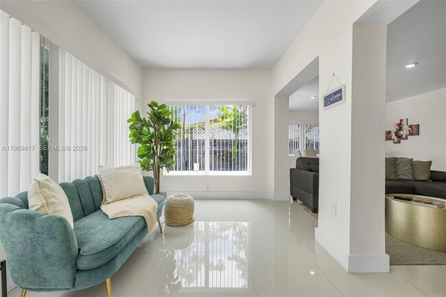 Building Photo - 1924 SW 20th St