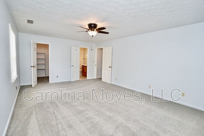 Building Photo - 204 Overcreek Rd