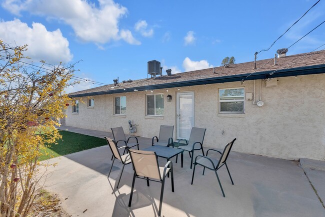 Building Photo - 9805 Sugarberry Dr