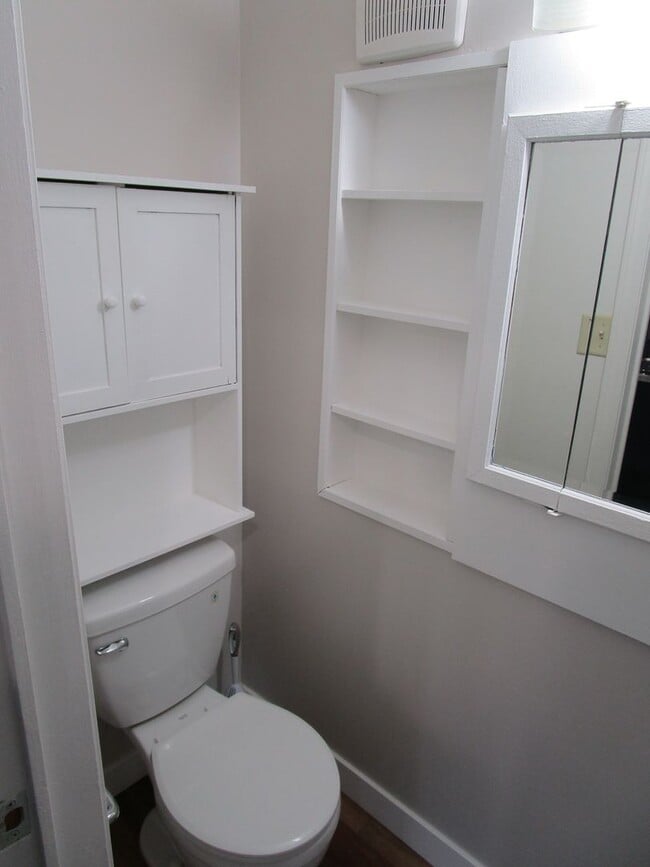 Building Photo - 0521