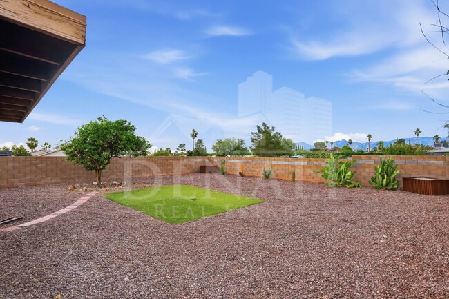 Building Photo - 9699 E Vendela St