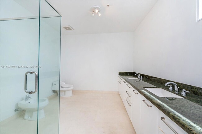 Building Photo - 7934 West Dr