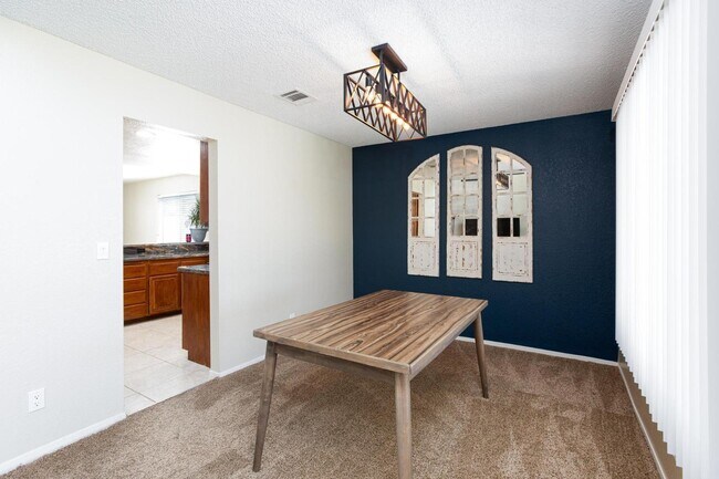 Building Photo - 9817 Dardanelle Ct