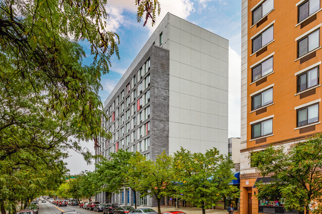 Building Photo - The Garnet