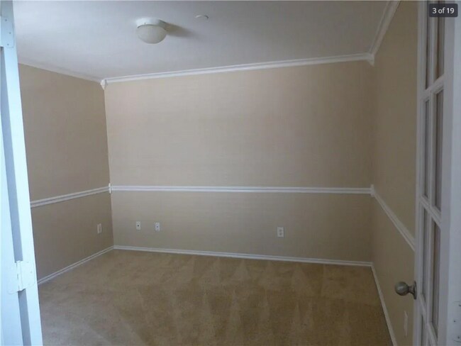 Building Photo - 5405 Crimson Oaks Dr