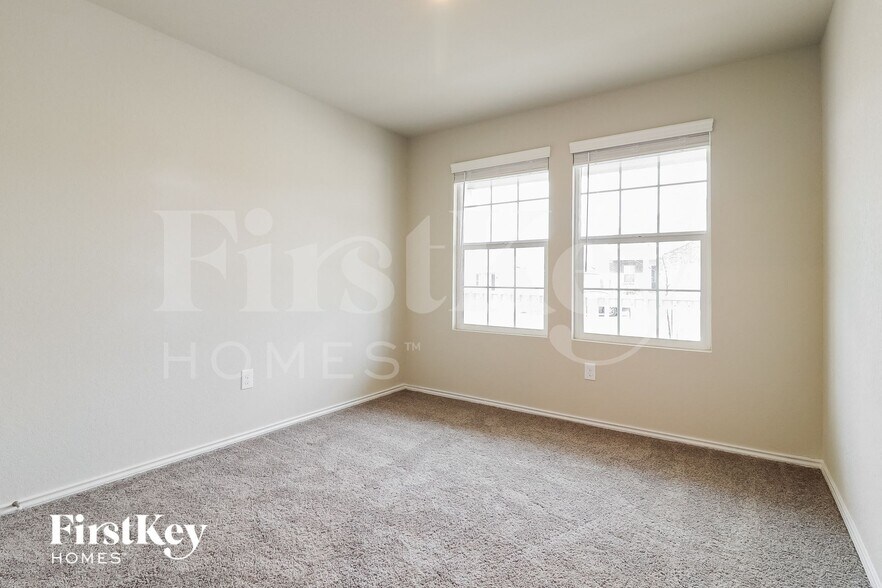 Building Photo - 13124 Thyme Wy