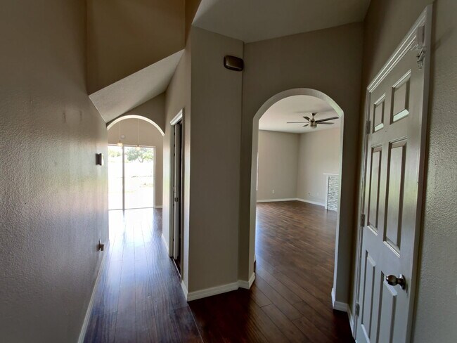 Building Photo - 1603 Ladywell Ct
