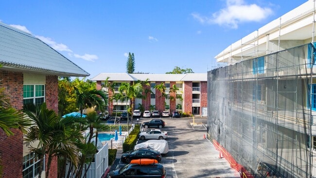 Building Photo - Beautiful Newly remodeled First Floor Condo