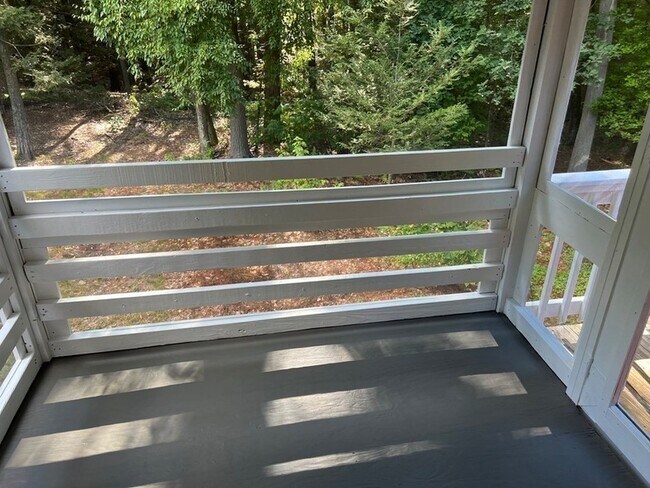 Building Photo - 120 Bond Rd