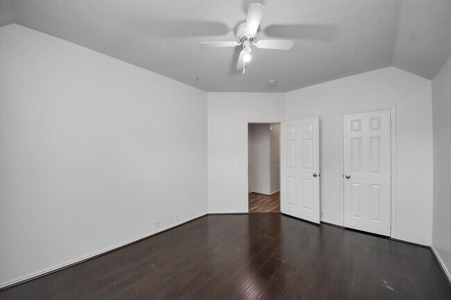 Building Photo - 20510 Pioneer Bend Ct