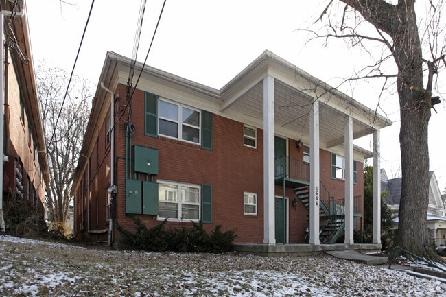 Building Photo - 1606 Lucia Avenue - Modern Living in the Heart of the Highlands!