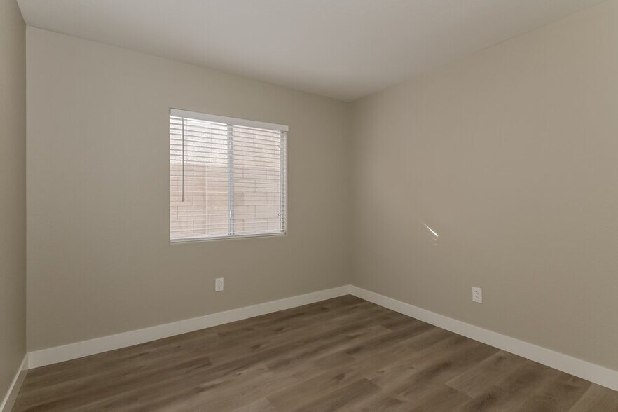 Building Photo - 1212 Autumn Ridge Cir