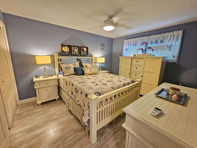 Building Photo - Cocoa Beach Condo