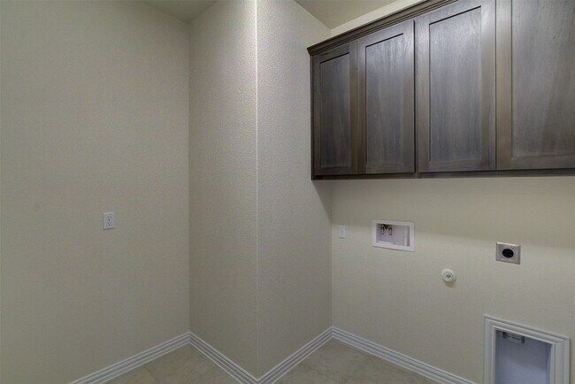 Building Photo - 8729 Belknap Rd.