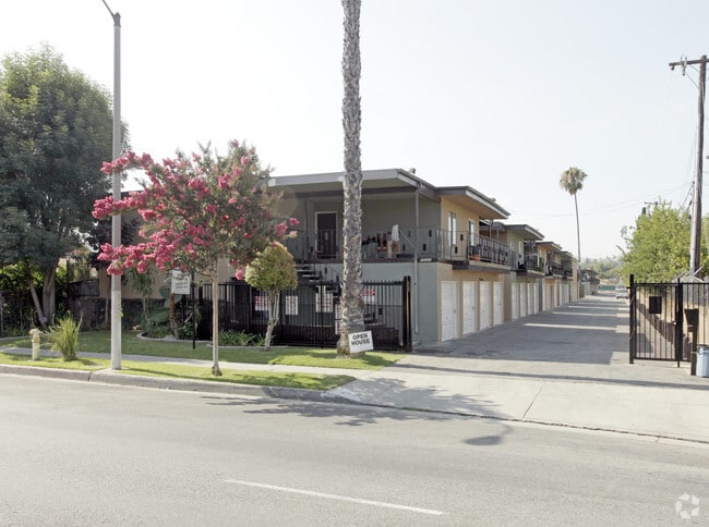 Building Photo - 15560 Amar Rd