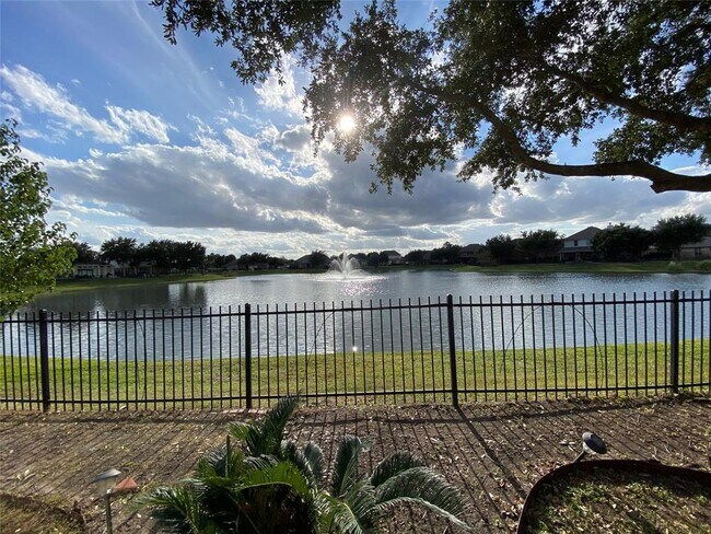 Building Photo - 25503 Lockspur Dr