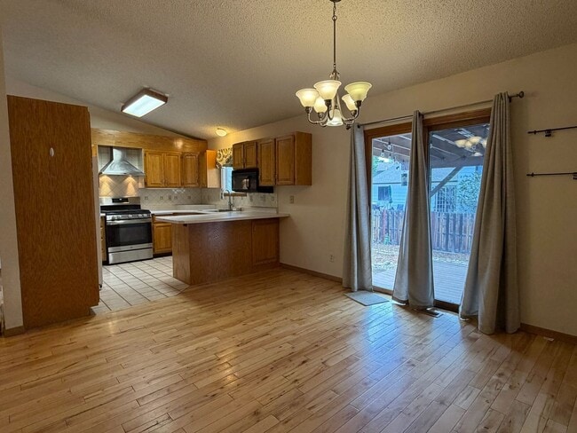 Building Photo - 1005 Princewood Pl