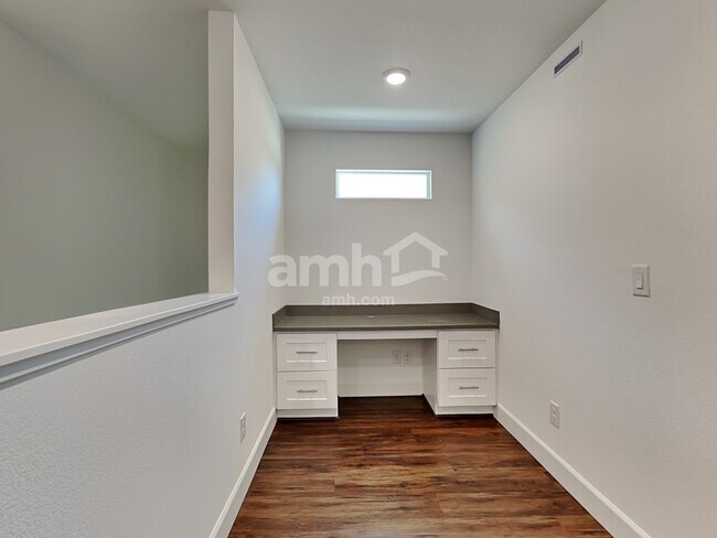 Building Photo - 4816 Blushing Star St