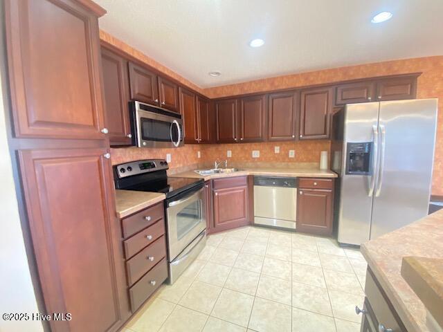 Building Photo - 2107 Cass Lake Dr