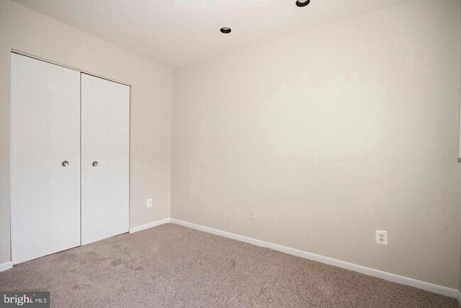 Building Photo - 7202 Rockland Hills Dr