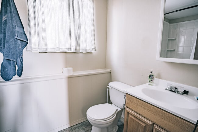 Building Photo - 1991 Palm Dr