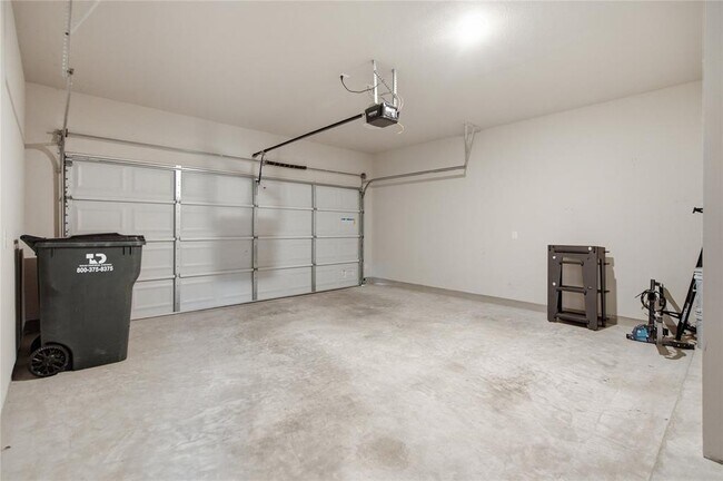 Building Photo - 135A Pinnacle Ln