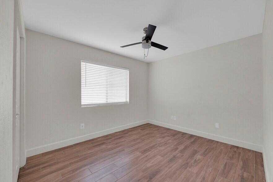 Building Photo - 1517 Robin Ave