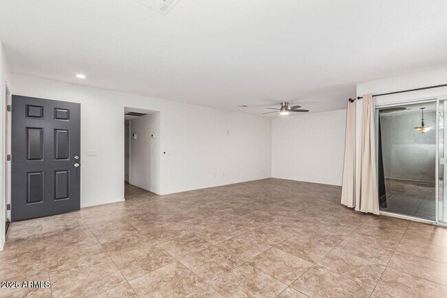 Building Photo - 2411 E Alameda Dr