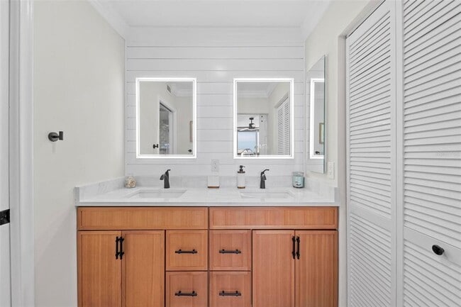 Building Photo - 5153 Isla Key Blvd S