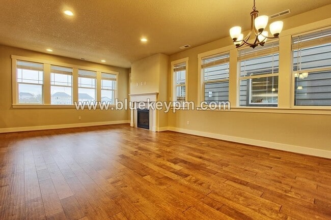 Building Photo - 4 Bed  3 Bath Home in Bethany Across From ...