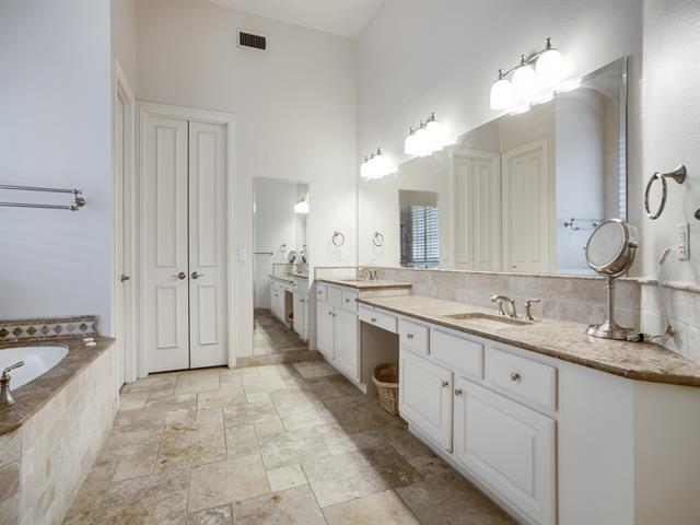 Building Photo - 5860 Red Hill Ln