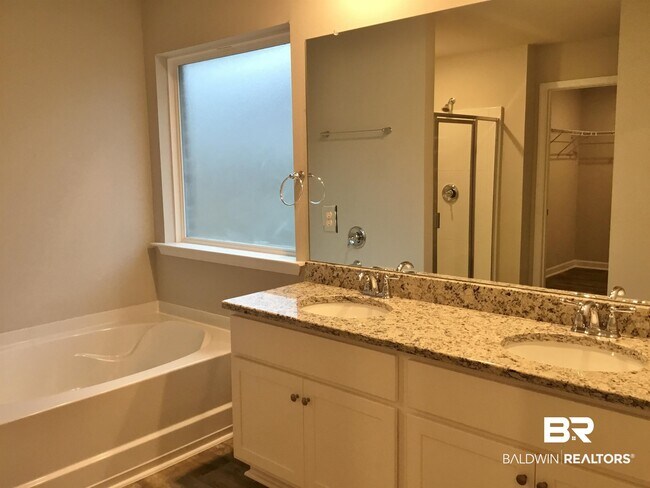 Building Photo - 10551 Brodick Lp