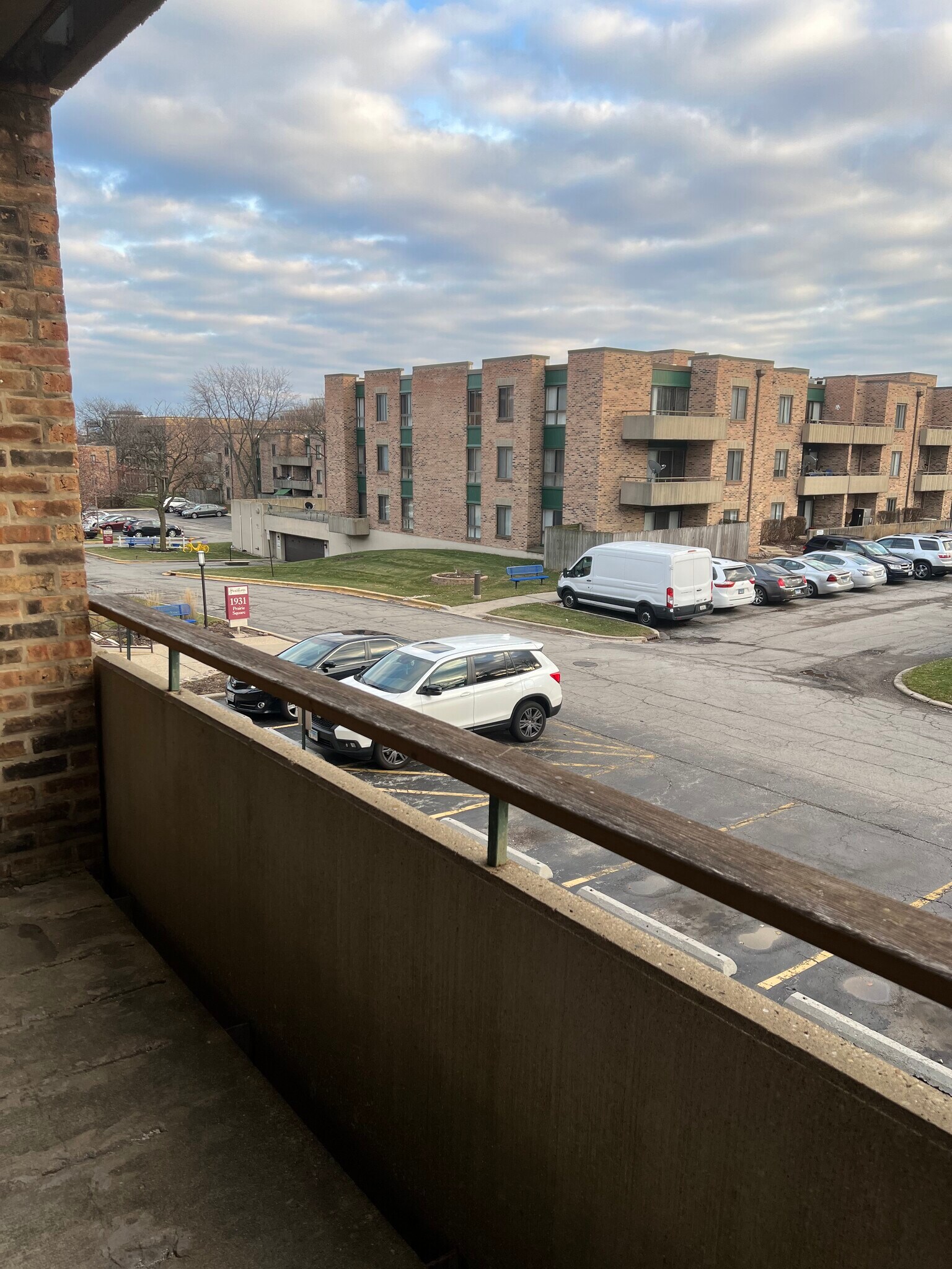 Building Photo - 1931 Prairie Sq