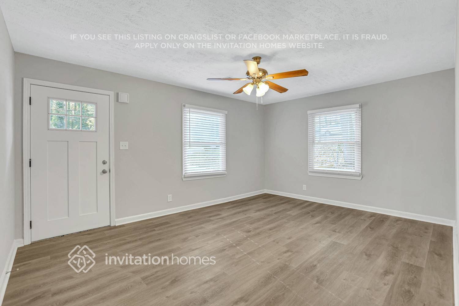 Building Photo - 300 Banberry Dr SE