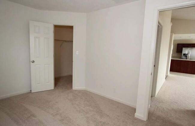 Building Photo - LINDBERG VILLAGE...3 Bedroom 2 Bath House