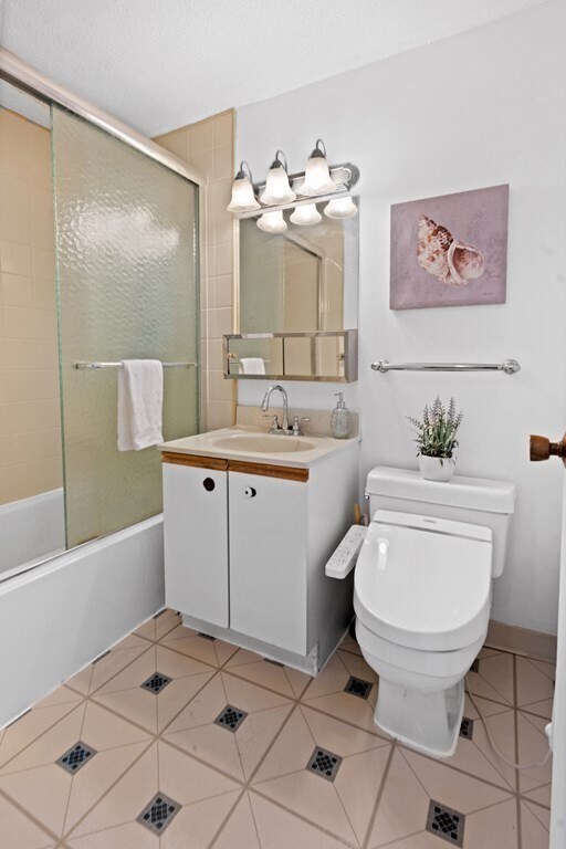 Building Photo - 1186 Worcester Rd