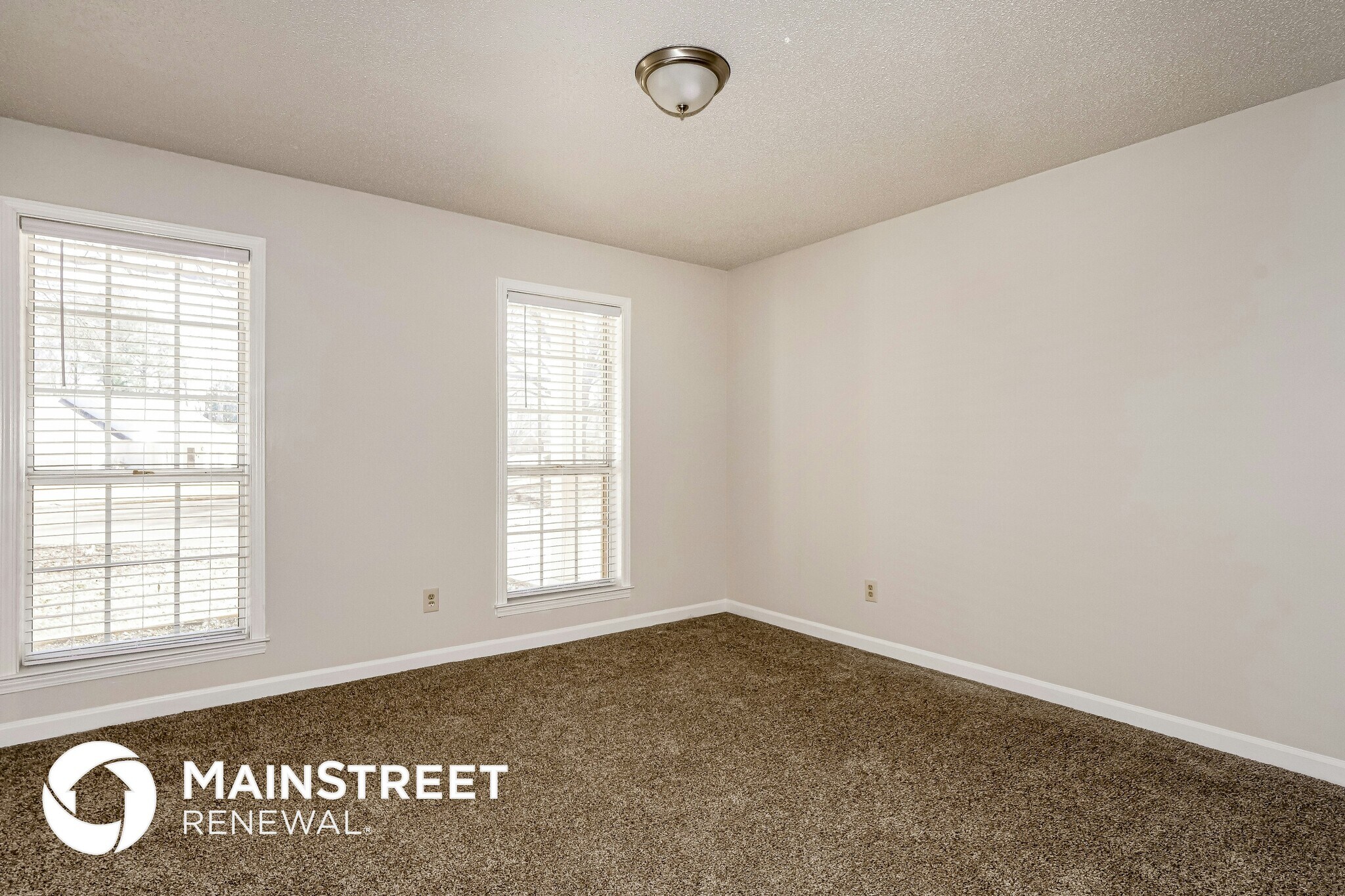 Building Photo - 2947 Pangbourne Cove