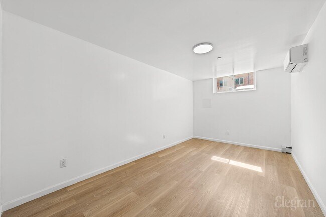 Building Photo - 39-57-57 57th St