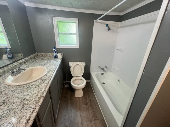 Building Photo - 8206 Sunflower Dr