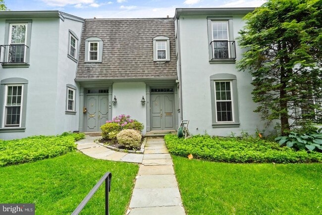 Building Photo - 15 Llanfair Rd