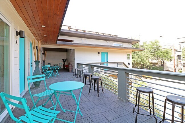 Building Photo - 2310 McDuffie St