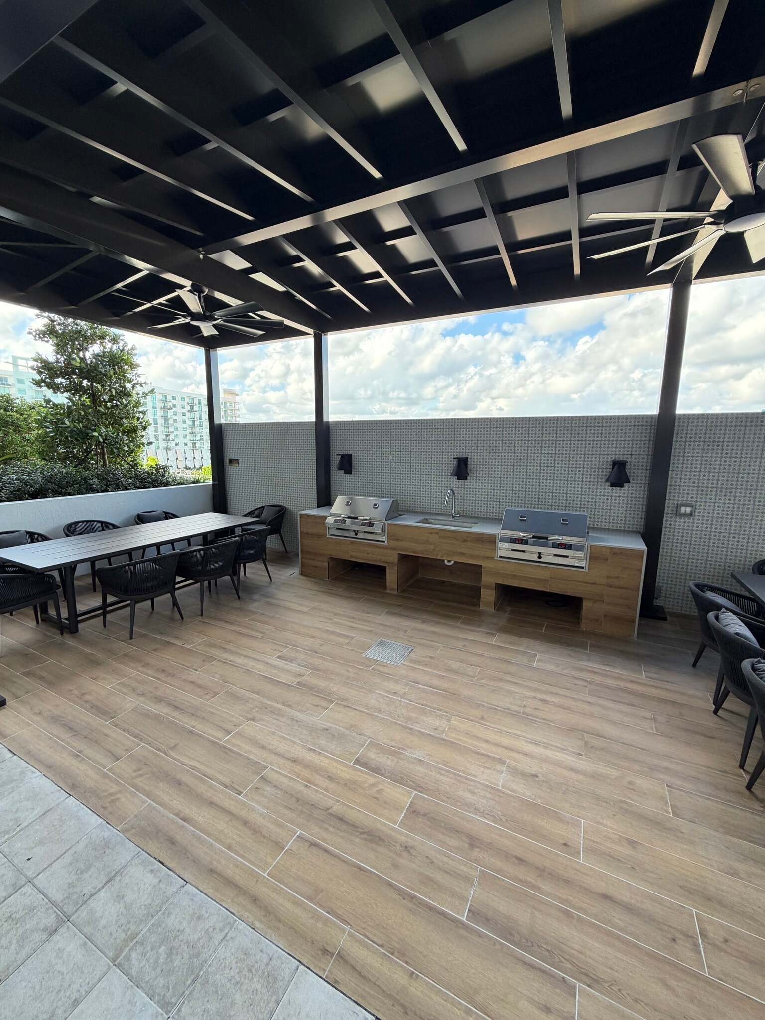 Building Photo - 2128 Taylor St