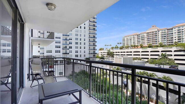 Building Photo - 3031 N Ocean Blvd
