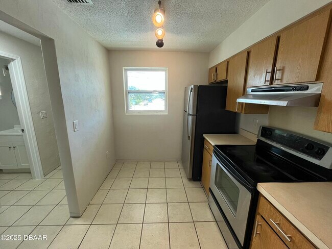 Building Photo - 3635 Cardinal Blvd